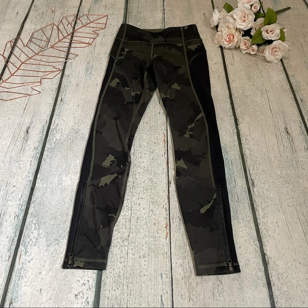 Lululemon 2 patience pant Palm party fatigue black green camo luon leggings zip - Picture 4 of 12
